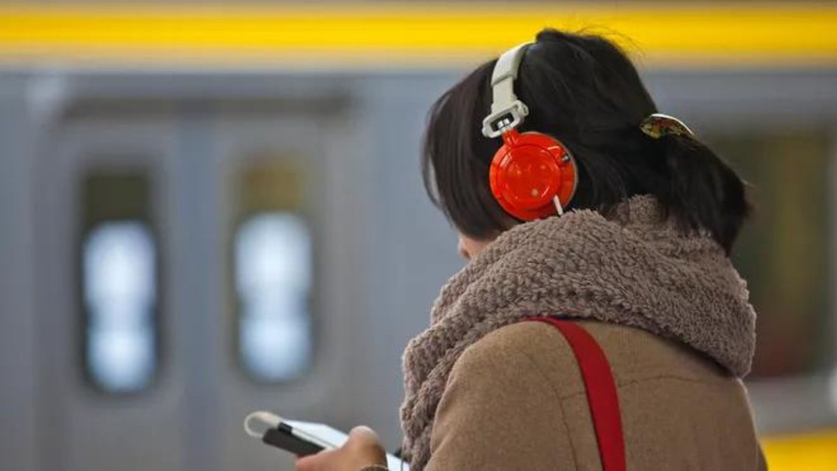 Discovering New Music Genres & Artists to Expand Your Sonic Horizons